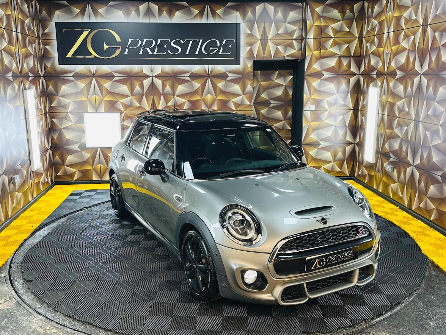 Used MINI Hatch 2019 for sale - 77794329: Photo 29