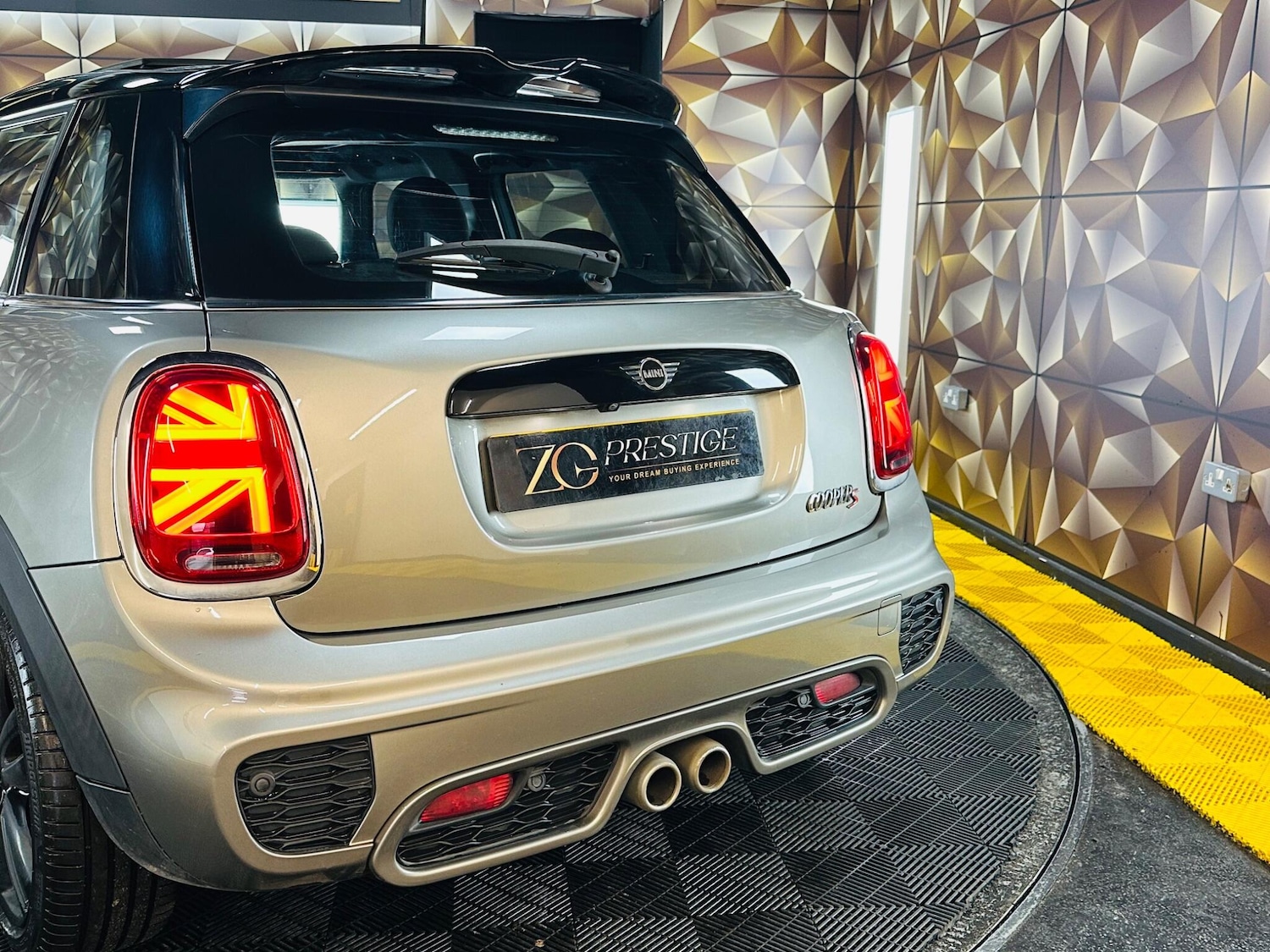 Used MINI Hatch 2019 for sale - 77794329: Photo 33