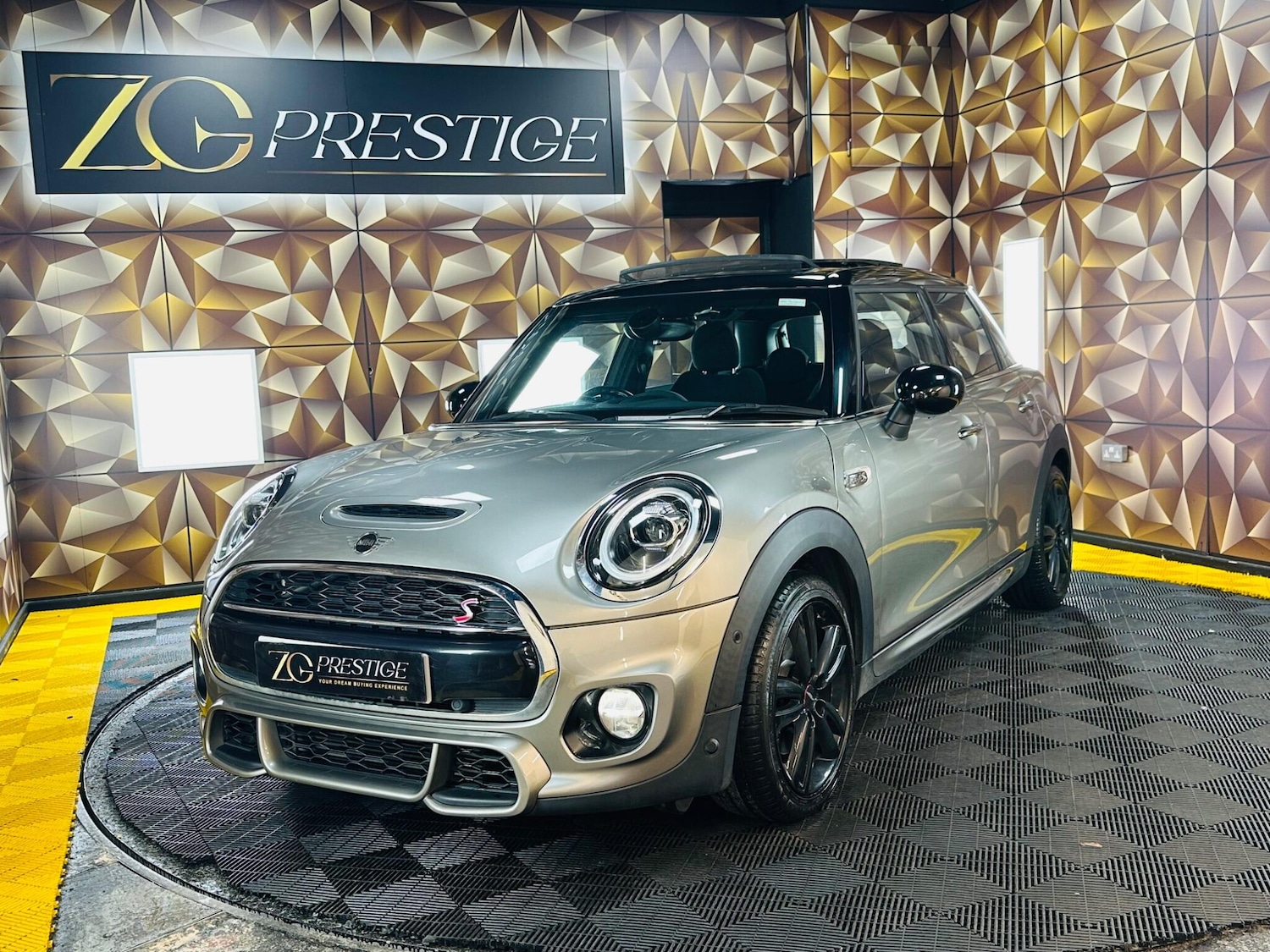 Used MINI Hatch 2019 for sale - 77794329: Photo 46