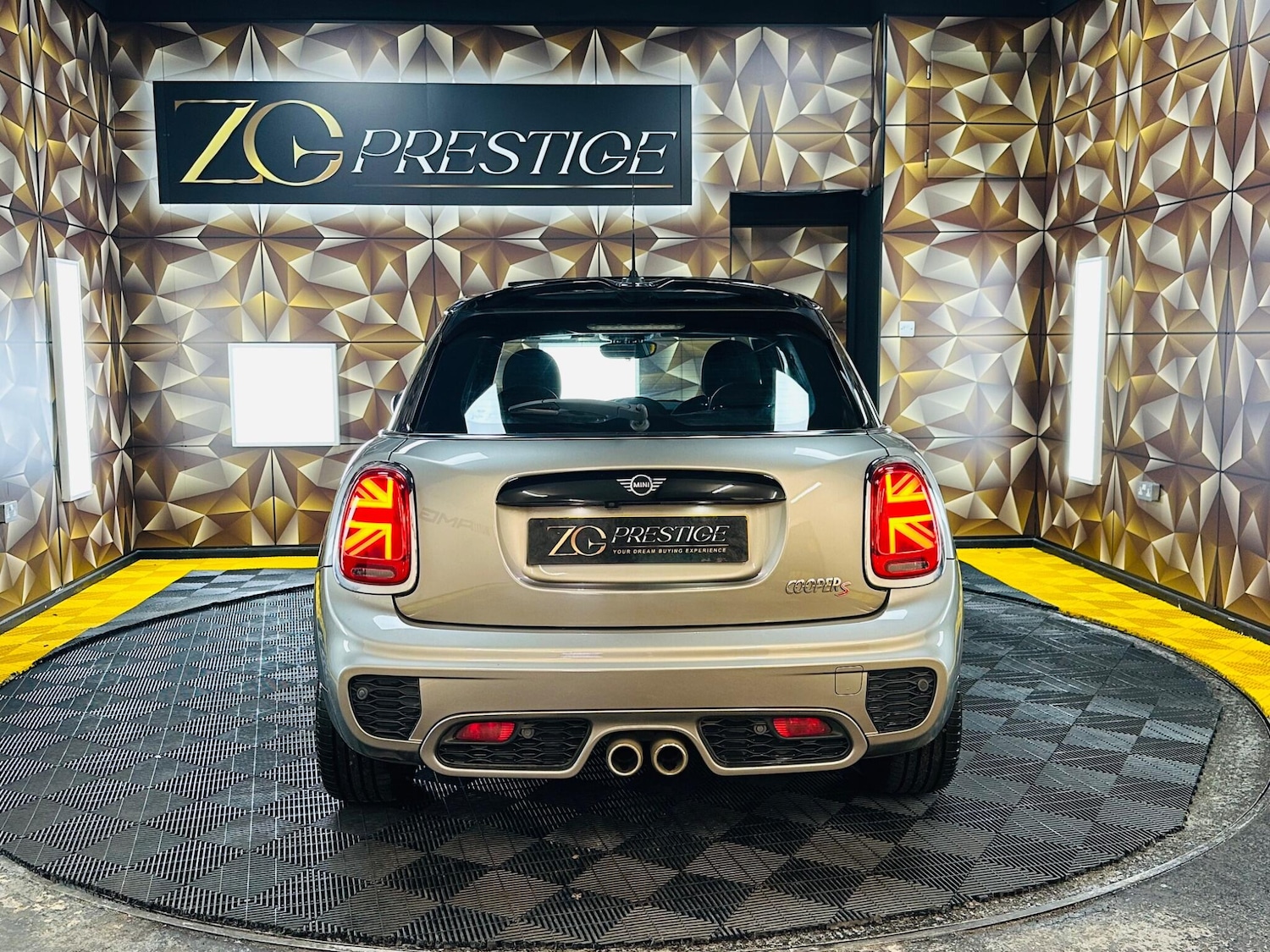 Used MINI Hatch 2019 for sale - 77794329: Photo 5