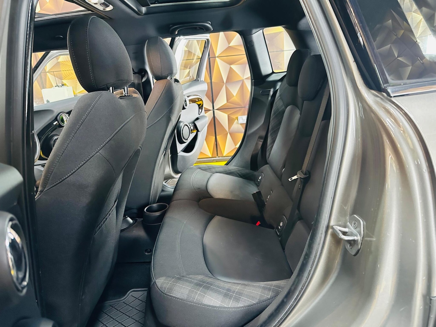 Used MINI Hatch 2019 for sale - 77794329: Photo 60