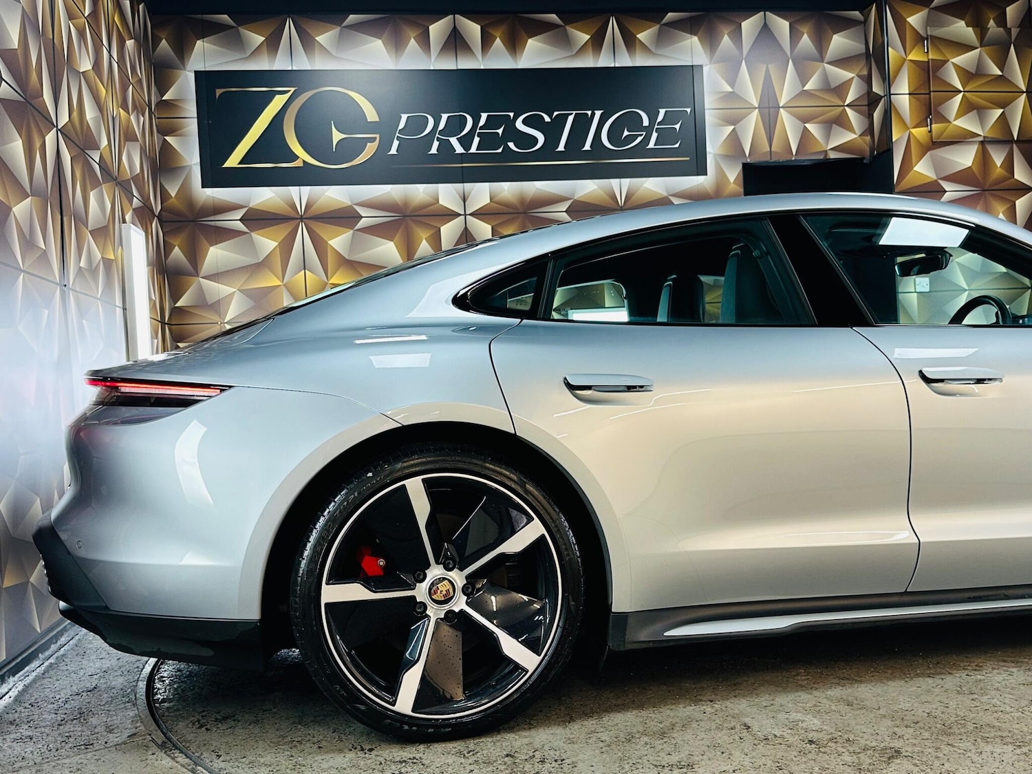 Used Porsche Taycan 2021 for sale - 77255176: Photo 41
