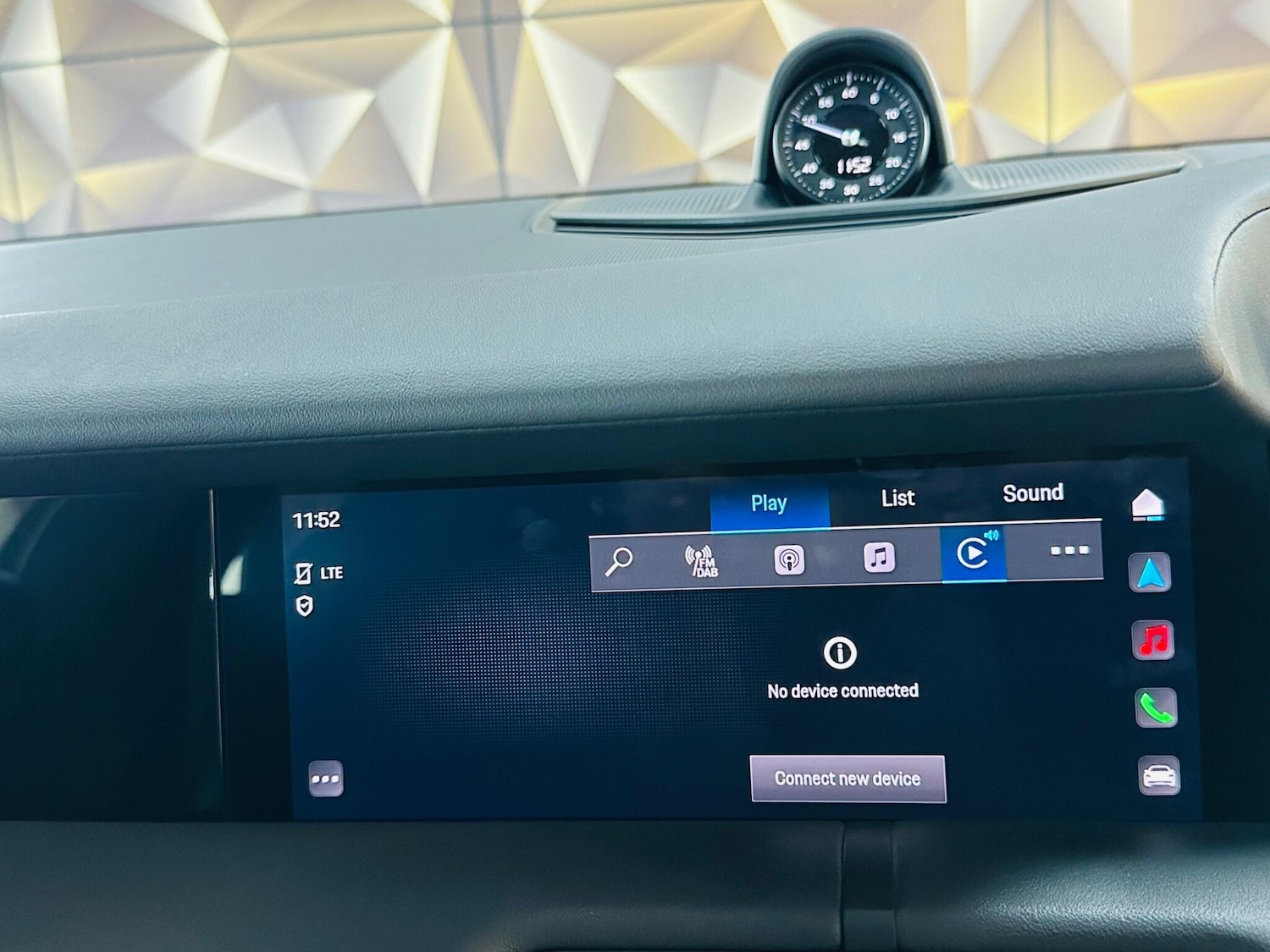 Used Porsche Taycan 2021 for sale - 77255176: Photo 58