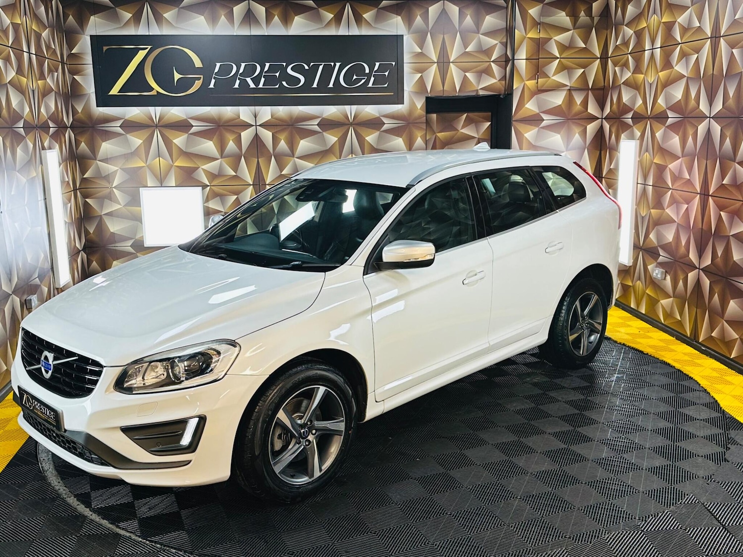 Used Volvo XC60 for sale - 77267235: Photo 15