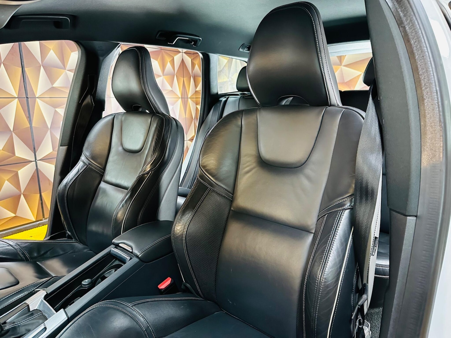 Used Volvo XC60 for sale - 77267235: Photo 18