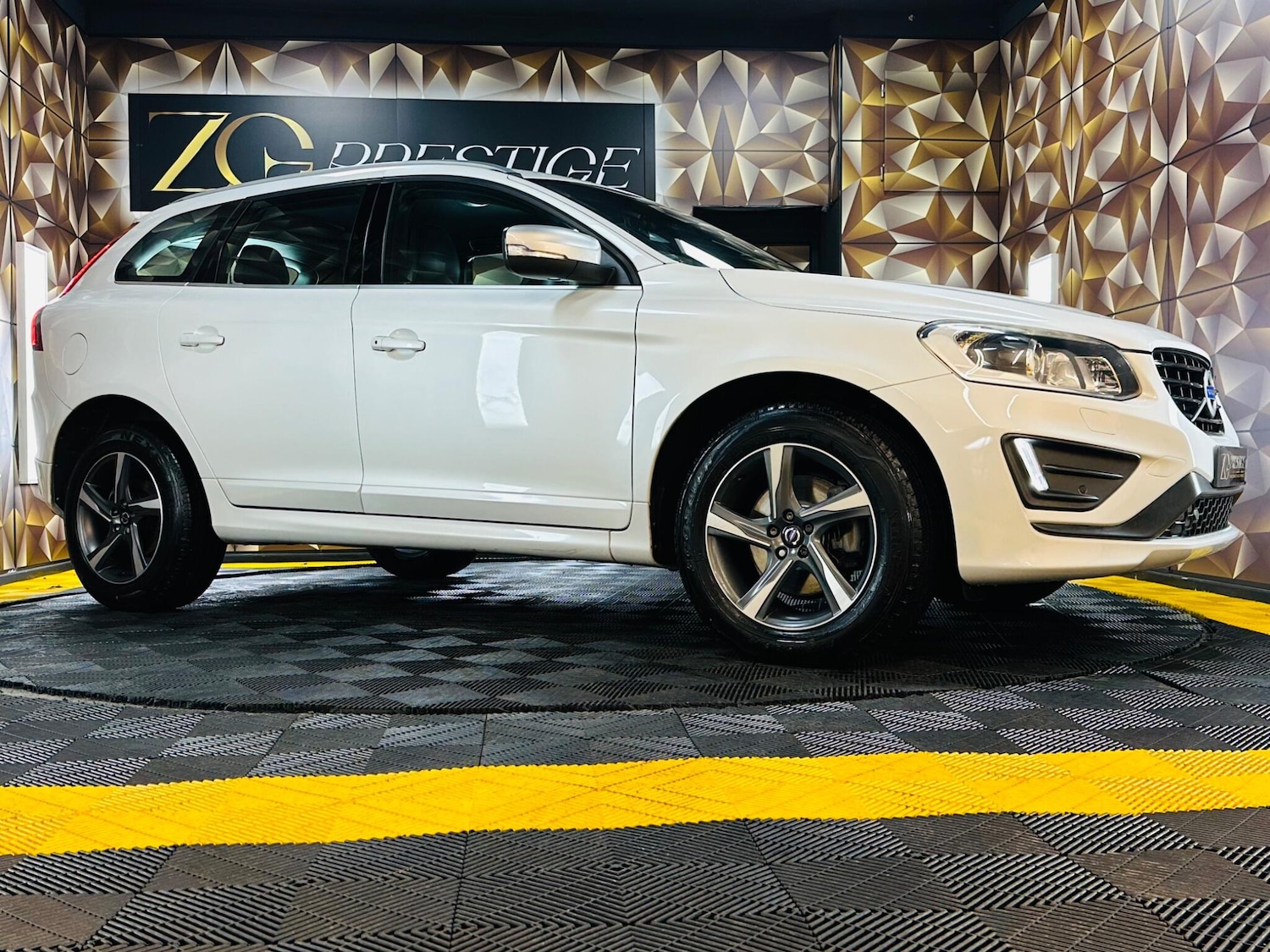 Used Volvo XC60 for sale - 77267235: Photo 25