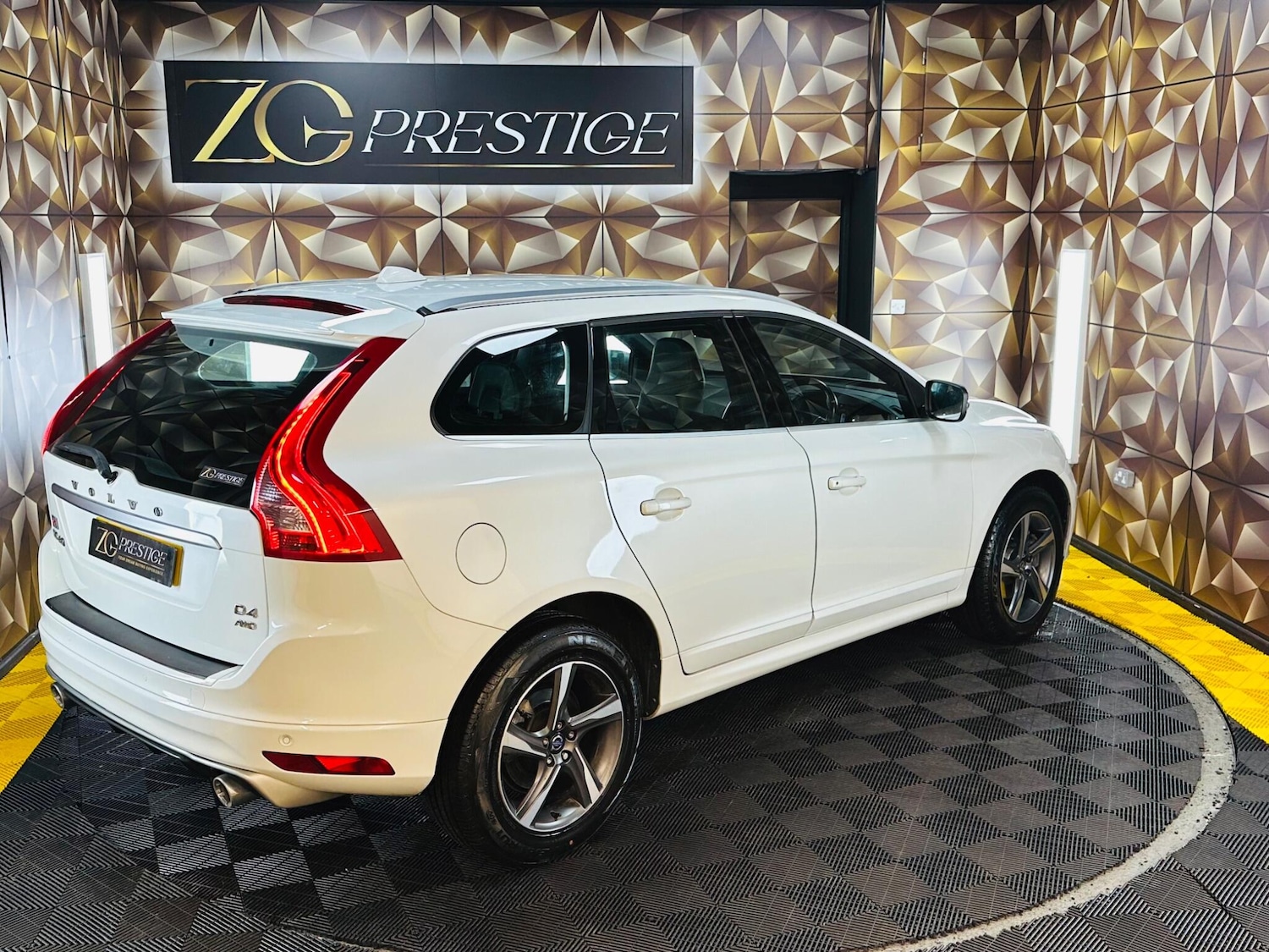 Used Volvo XC60 for sale - 77267235: Photo 7