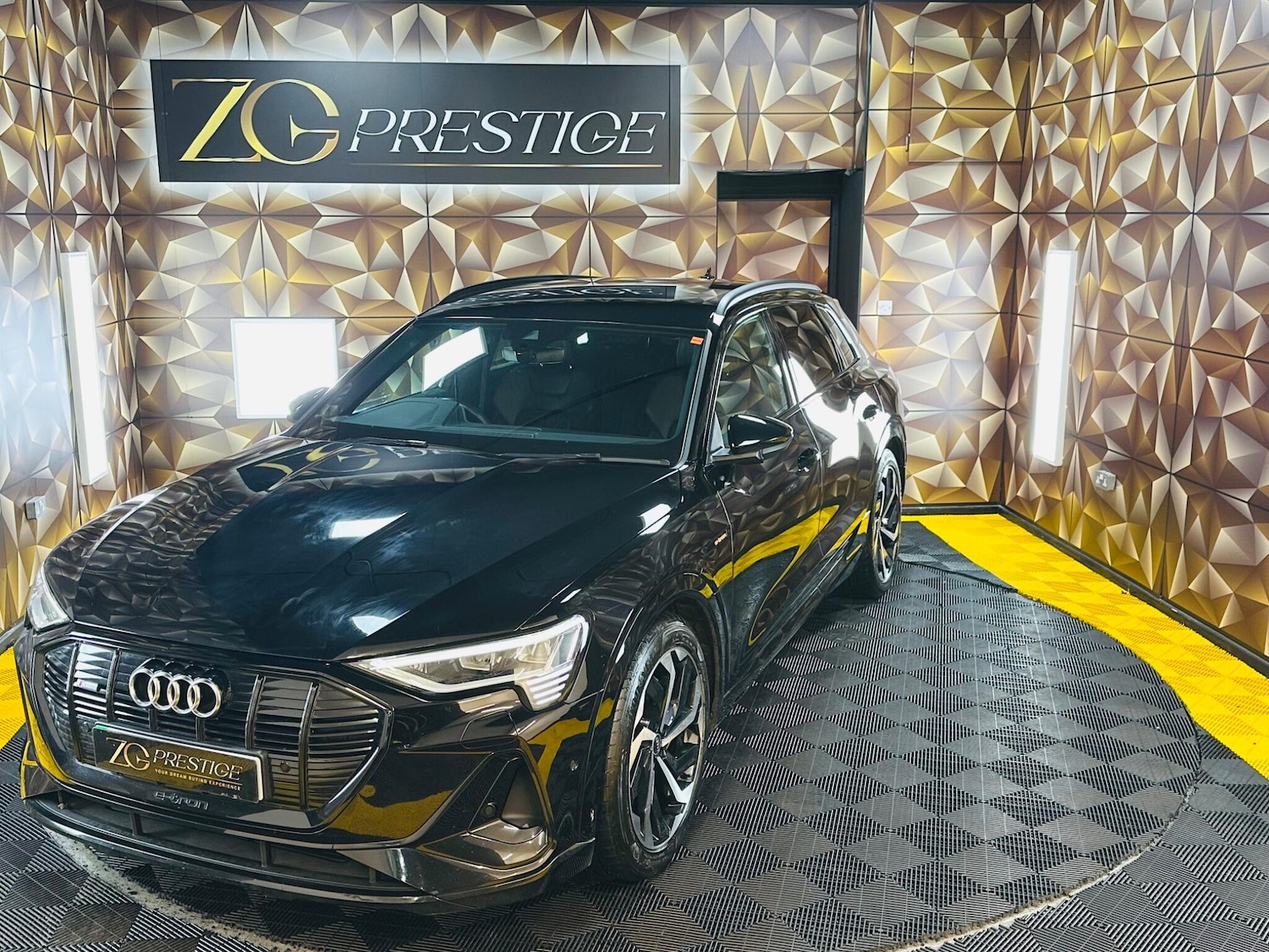 Used Audi e-tron 2022 for sale - 77101845: Photo 8