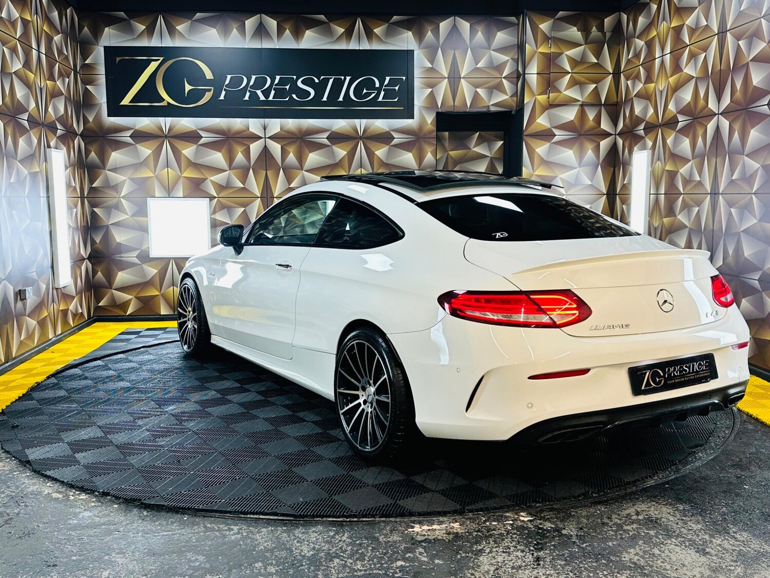 Used Mercedes-Benz C Class 2017 for sale - 77892850: Photo 27