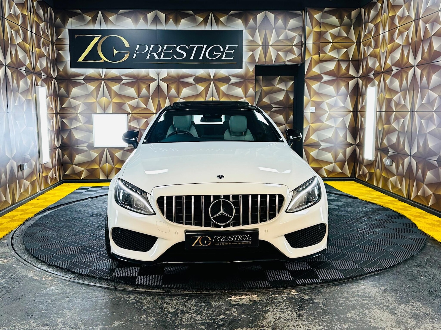 Used Mercedes-Benz C Class 2017 for sale - 77892850: Photo 3