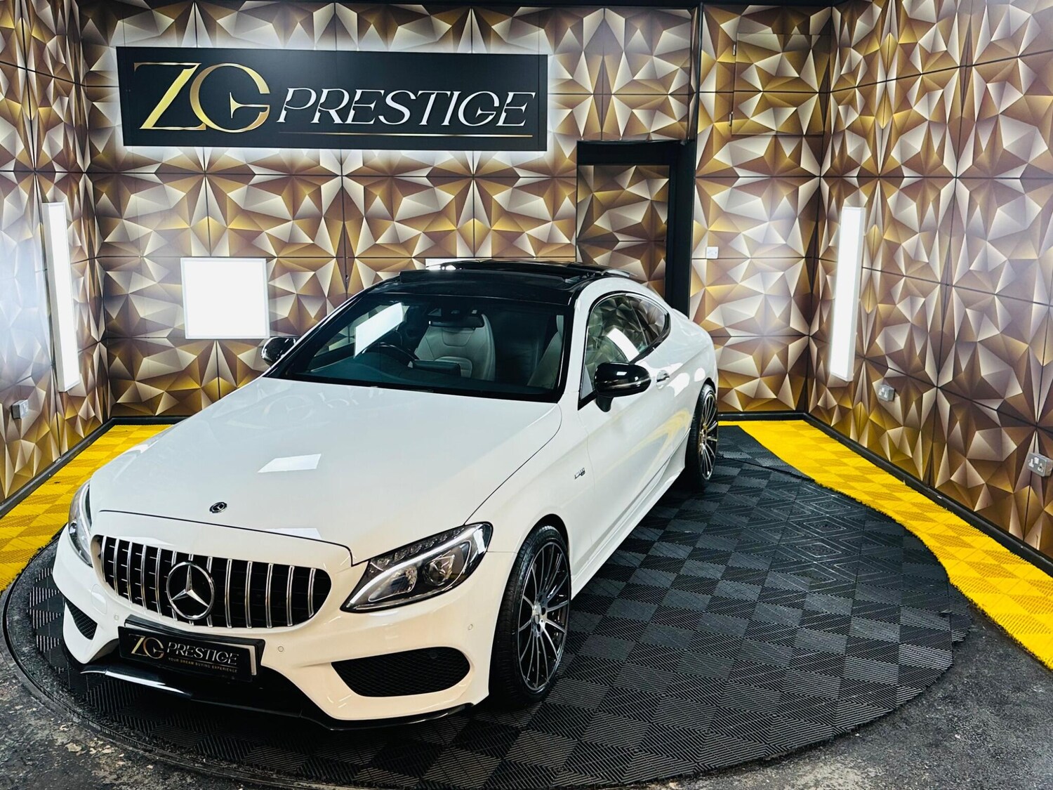 Used Mercedes-Benz C Class 2017 for sale - 77892850: Photo 33