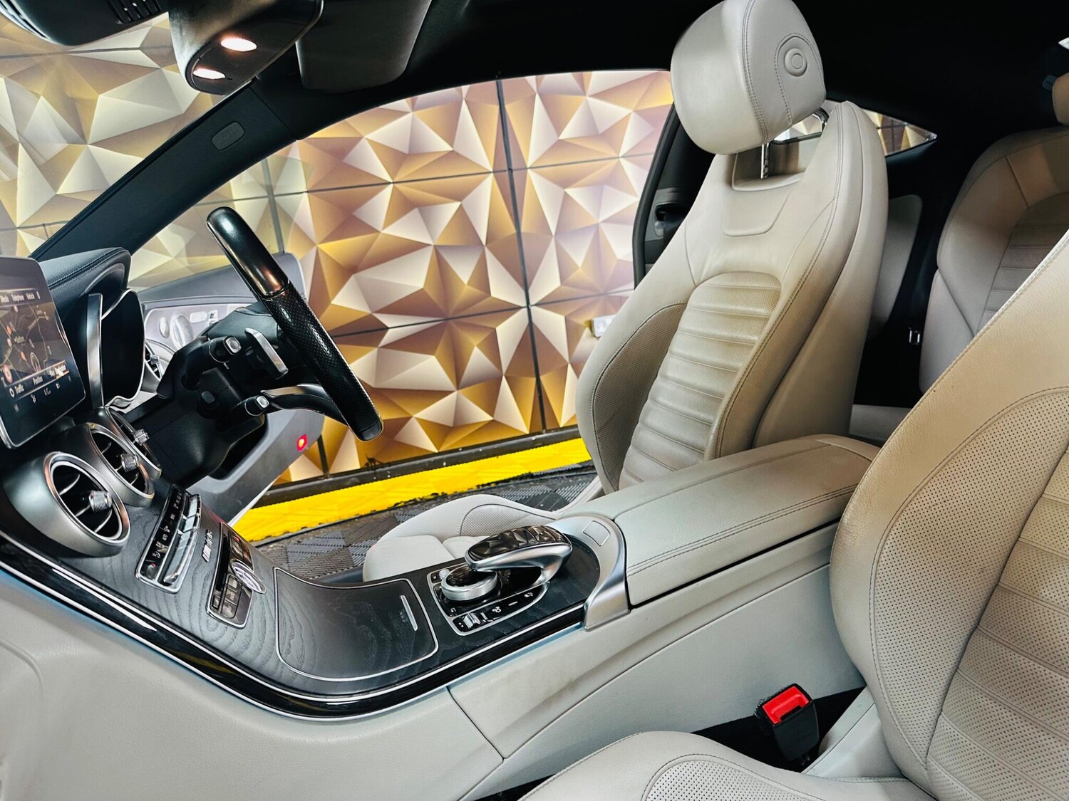 Used Mercedes-Benz C Class 2017 for sale - 77892850: Photo 34