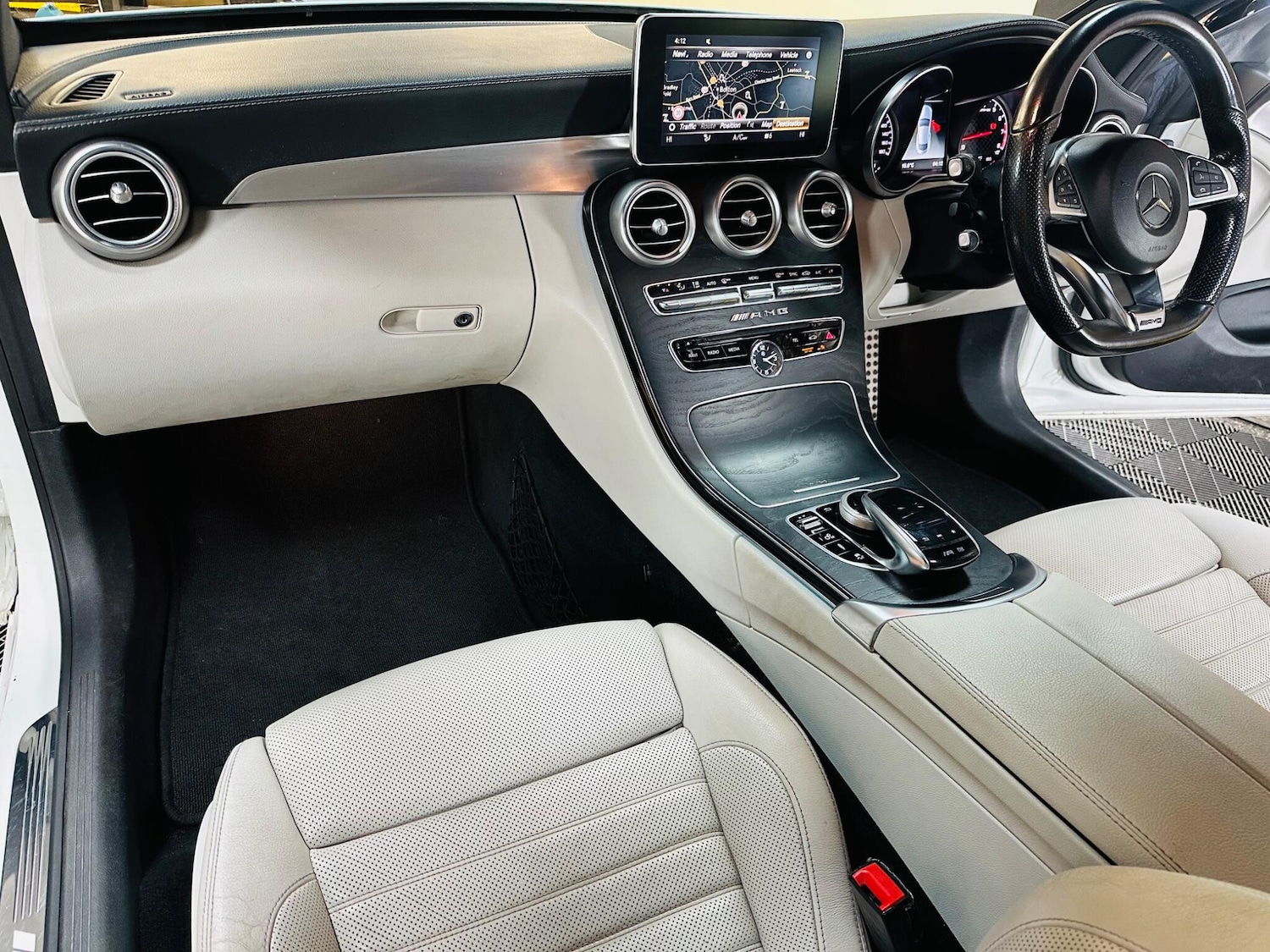 Used Mercedes-Benz C Class 2017 for sale - 77892850: Photo 4