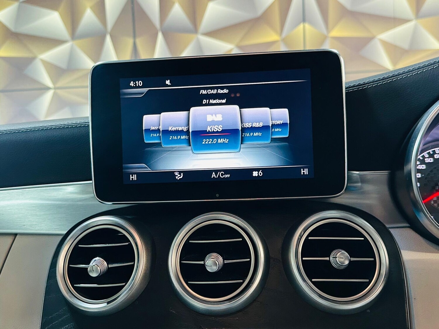 Used Mercedes-Benz C Class 2017 for sale - 77892850: Photo 58