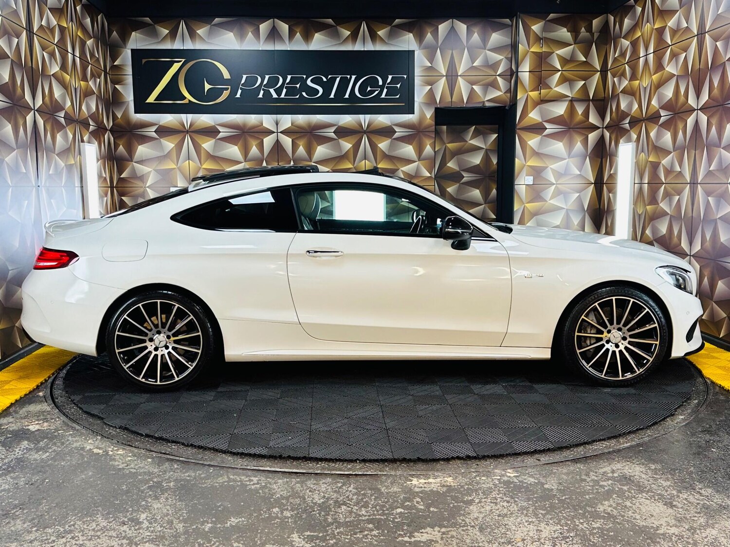 Used Mercedes-Benz C Class 2017 for sale - 77892850: Photo 9