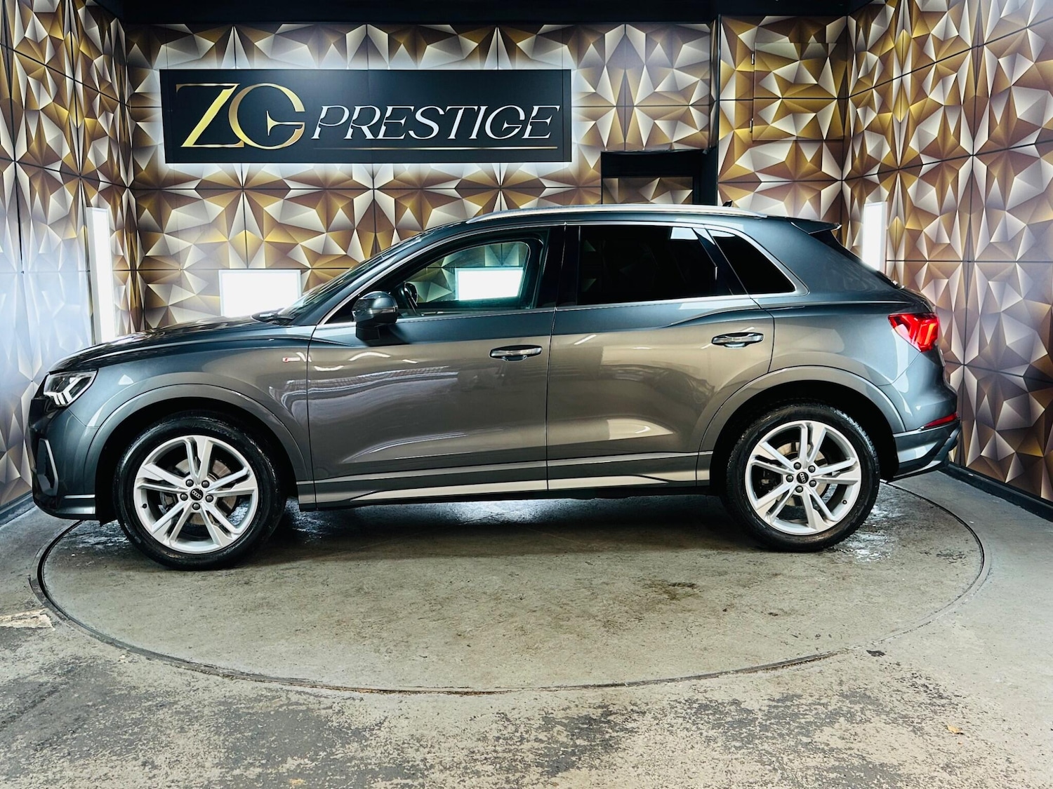 Used Audi Q3 2022 for sale - 76537847: Photo 11