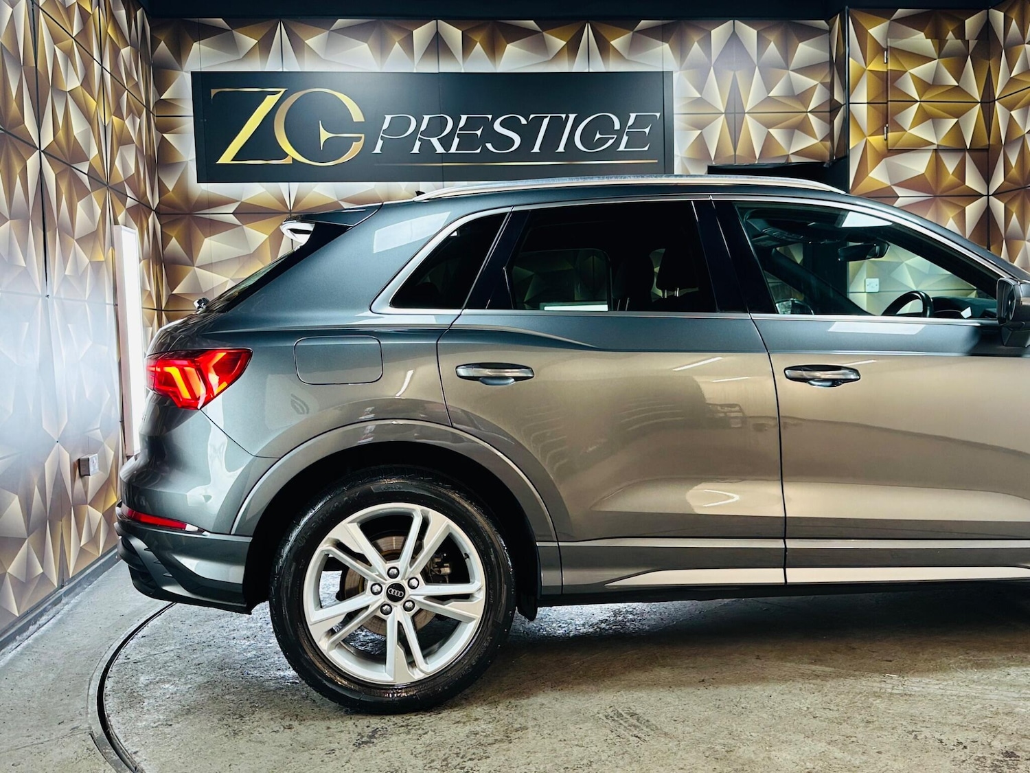 Used Audi Q3 2022 for sale - 76537847: Photo 35