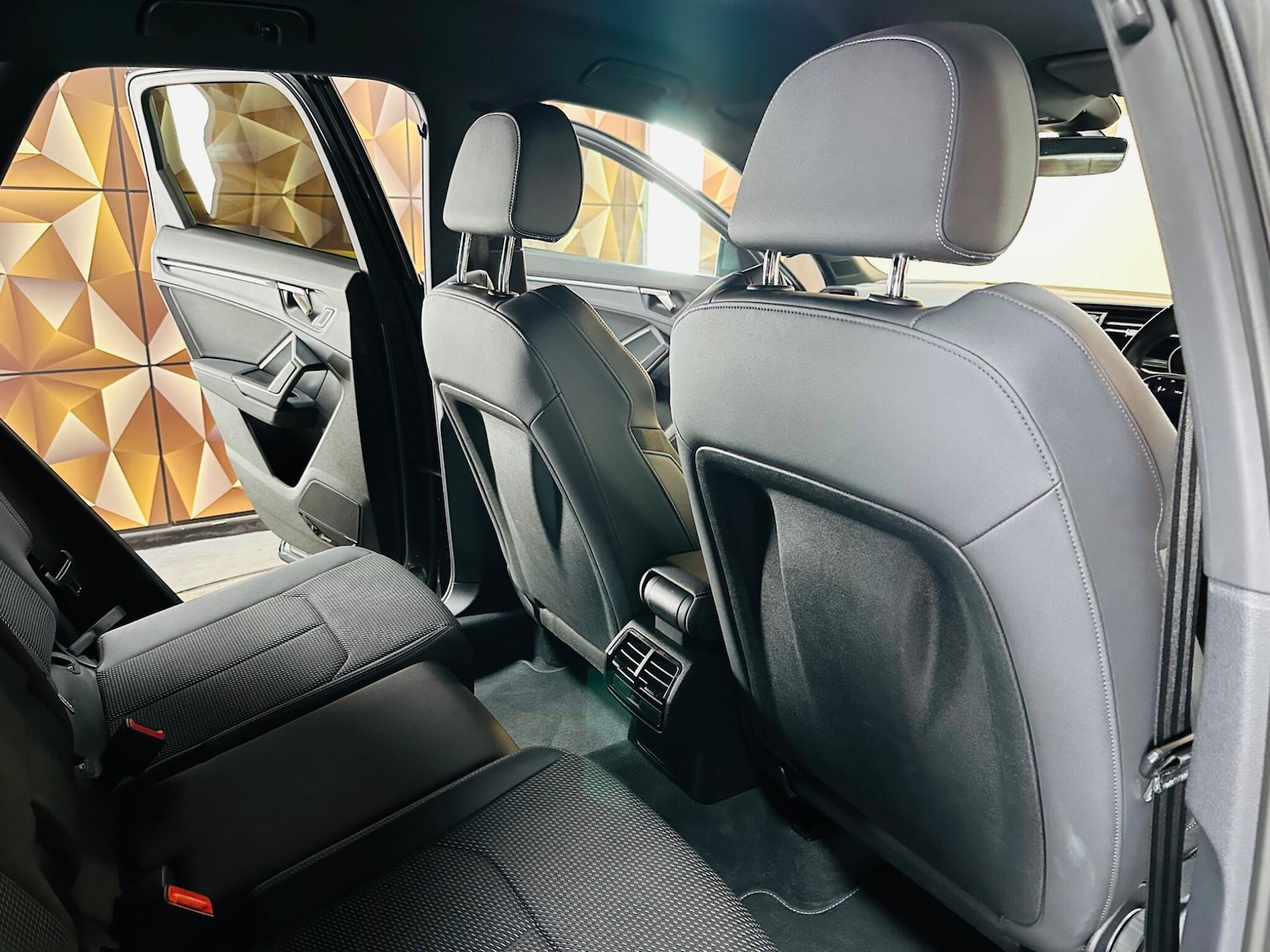 Used Audi Q3 2022 for sale - 76537847: Photo 64