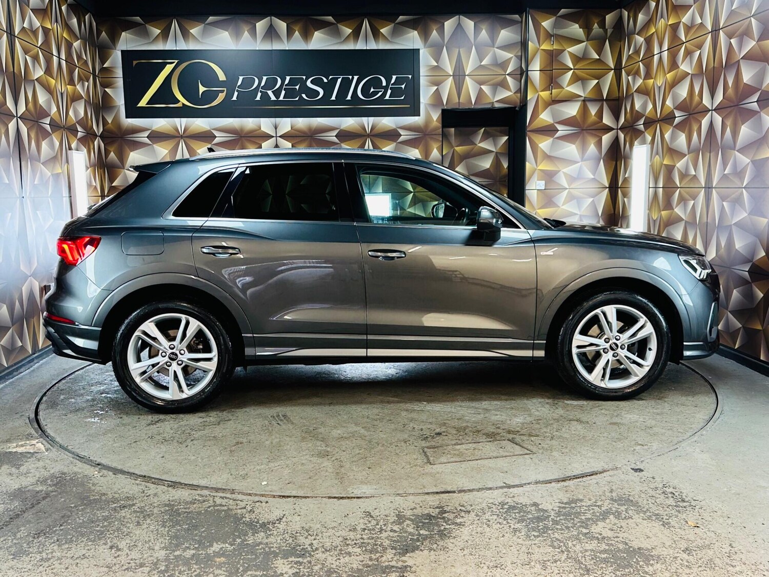 Used Audi Q3 2022 for sale - 76537847: Photo 9