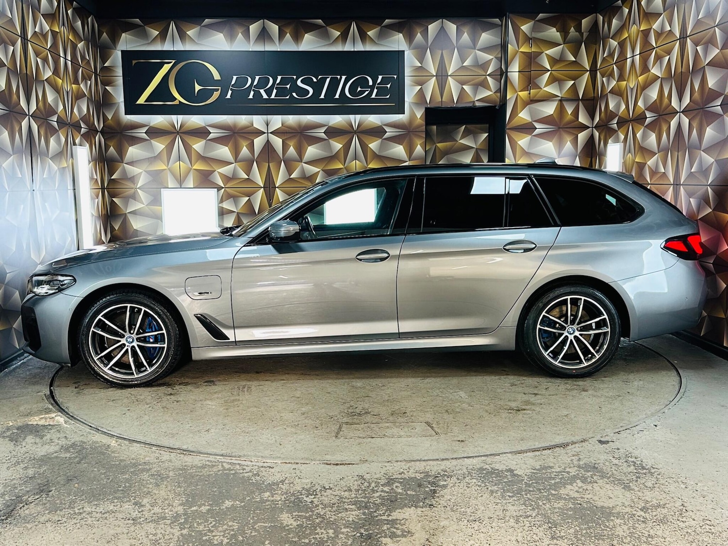 Used BMW 5 Series 2022 for sale - 76926020: Photo 11