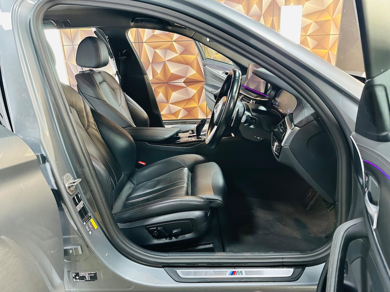 Used BMW 5 Series 2022 for sale - 76926020: Photo 63