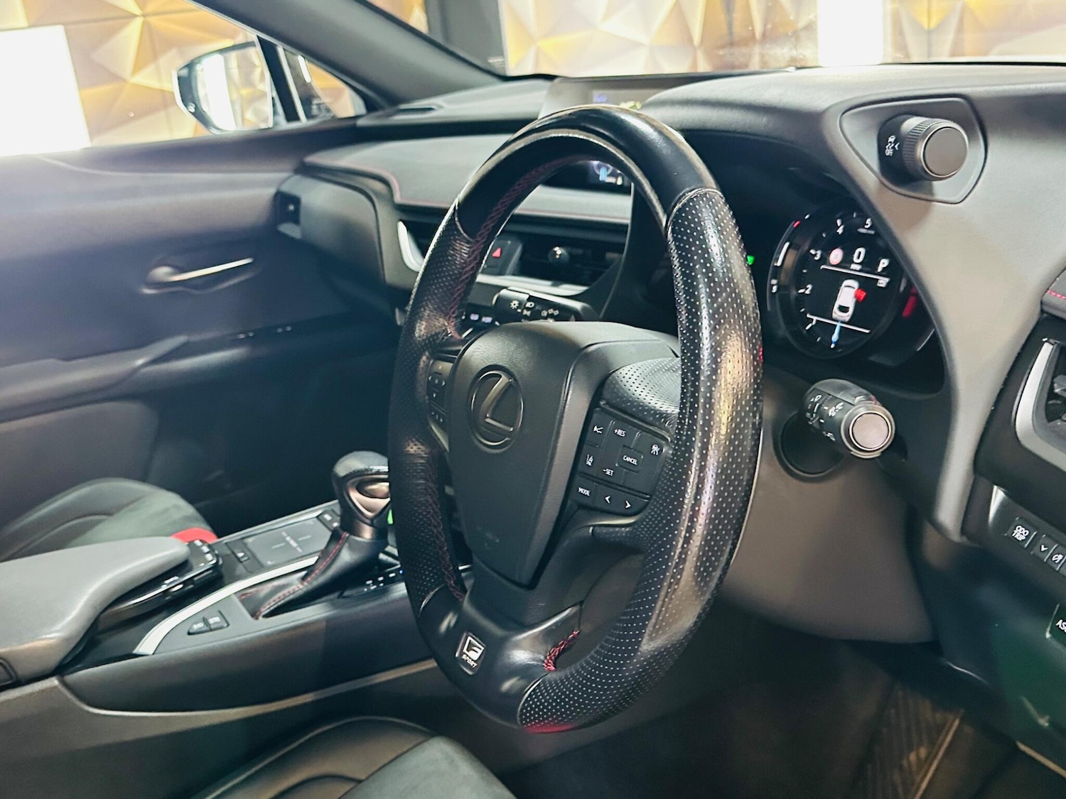 Used Lexus UX 2019 for sale - 77633550: Photo 26