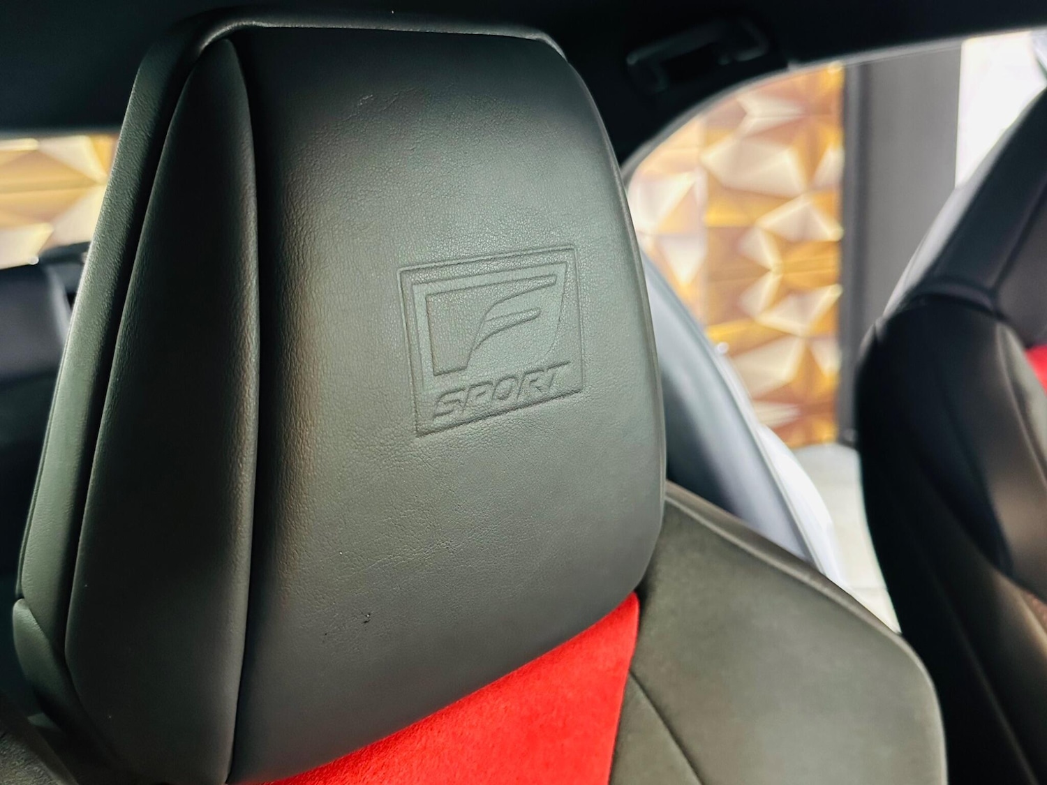 Used Lexus UX 2019 for sale - 77633550: Photo 60