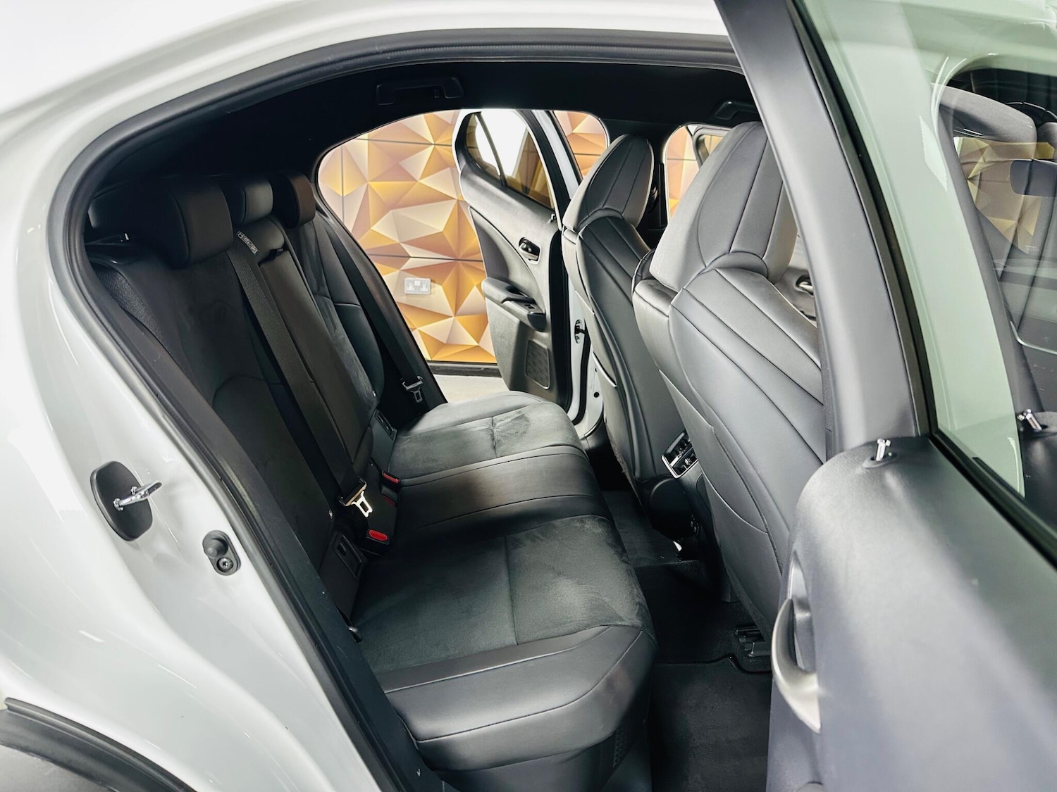 Used Lexus UX 2019 for sale - 77633550: Photo 64