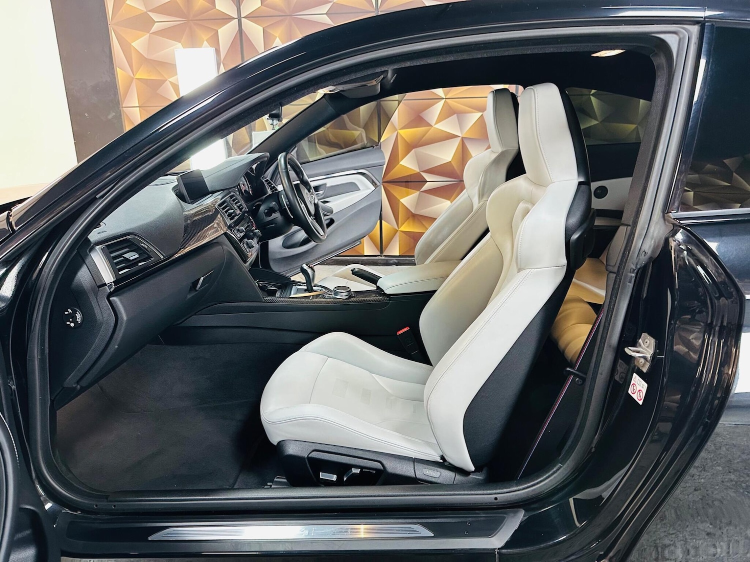 Used BMW M4 2020 for sale - 76866132: Photo 64