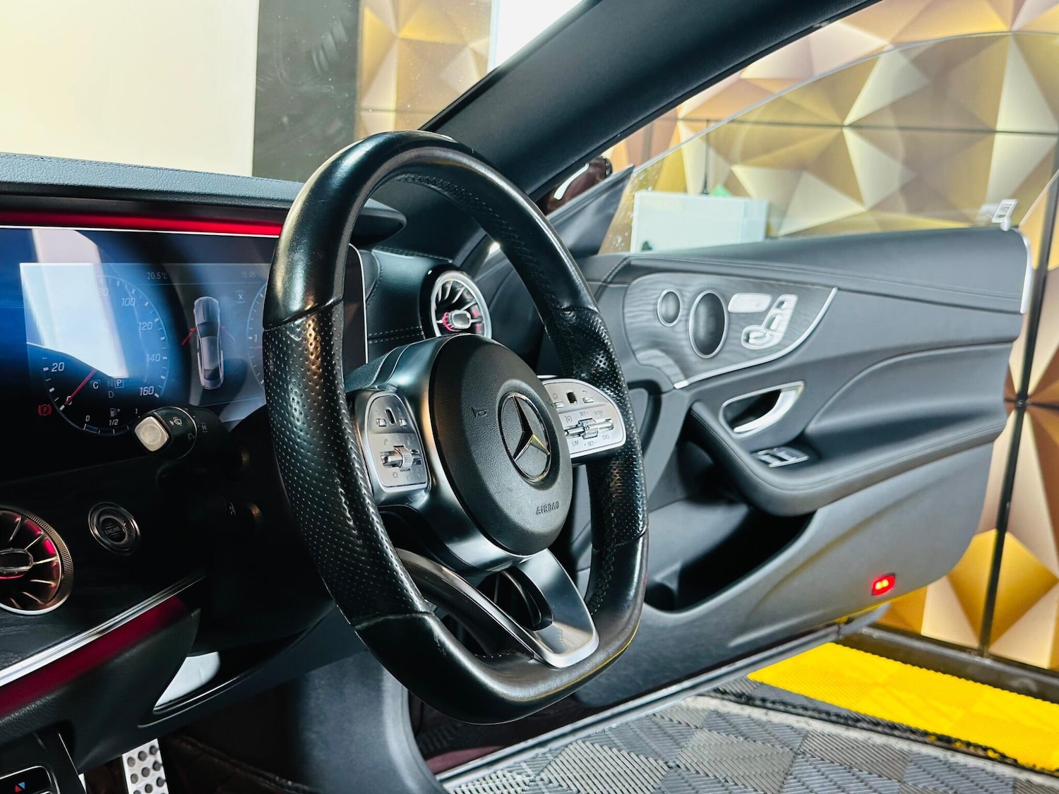 Used Mercedes-Benz E Class 2019 for sale - 77255211: Photo 47