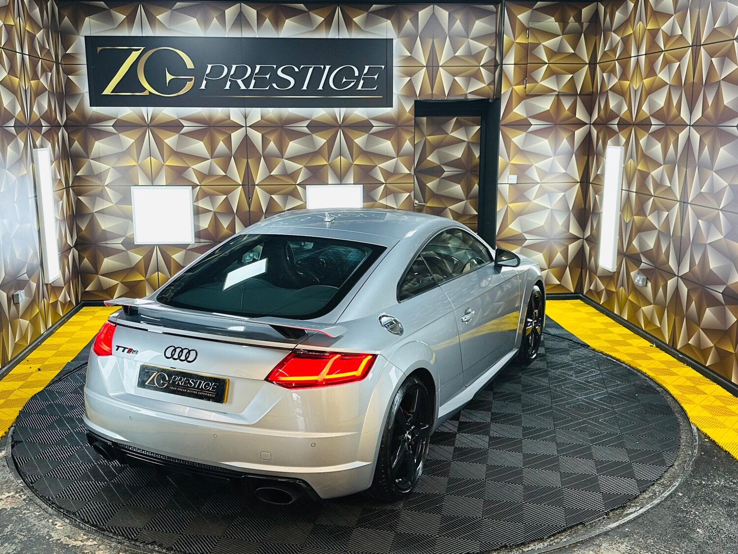 Used Audi TT RS for sale - 78147871: Photo 37