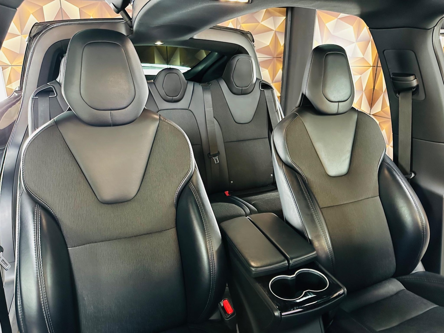 Used Tesla Model X 2018 for sale - 76472209: Photo 13