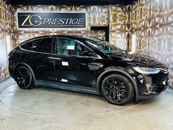 Used Tesla Model X 2018 for sale - 76472209: Photo