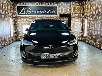 Used Tesla Model X 2018 for sale - 76472209: Photo