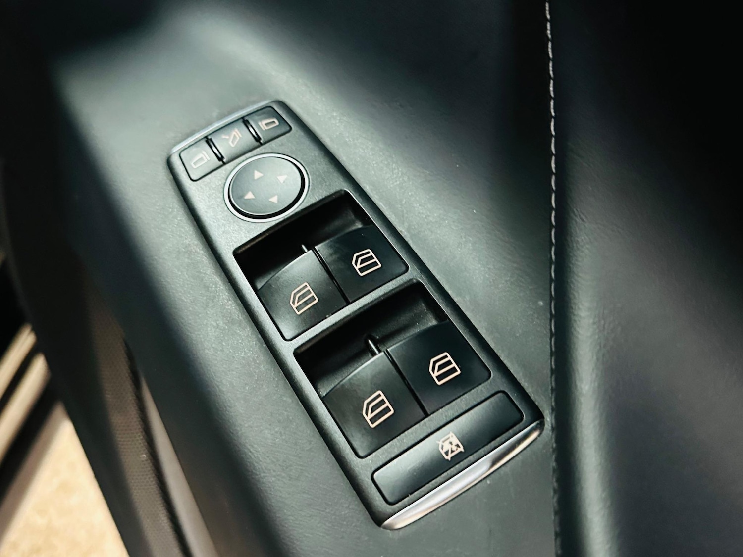 Used Tesla Model X 2018 for sale - 76472209: Photo 52