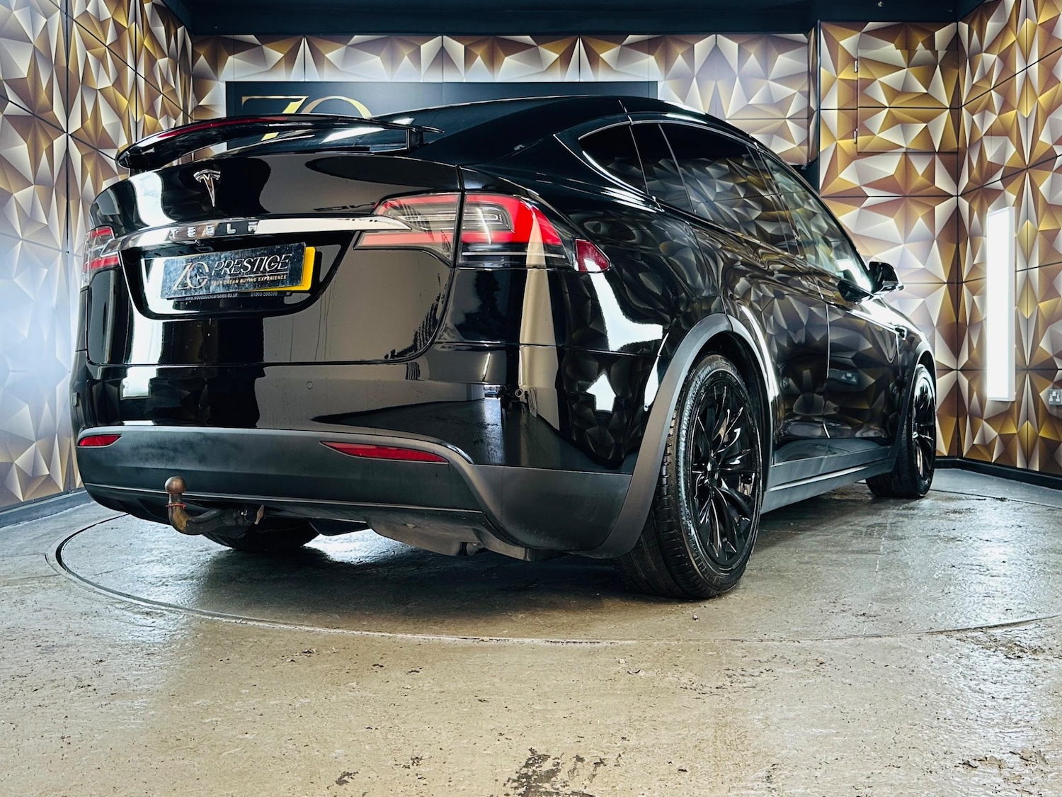 Used Tesla Model X 2018 for sale - 76472209: Photo 7