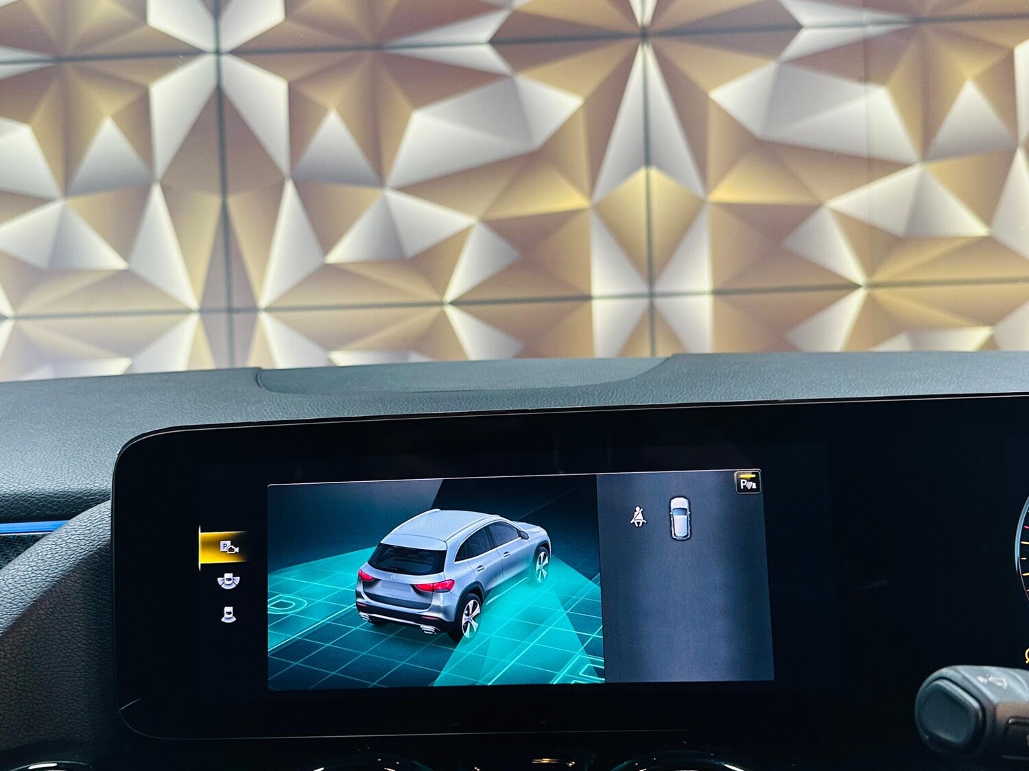 Used Mercedes-Benz GLA 2022 for sale - 77839063: Photo 51