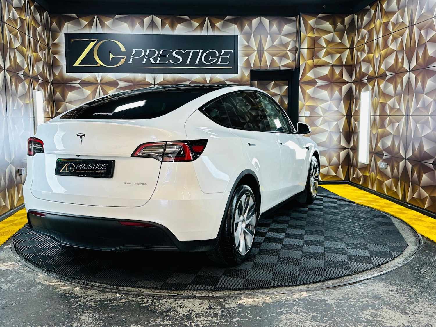 Used Tesla Model Y 2023 for sale - 78157894: Photo 13