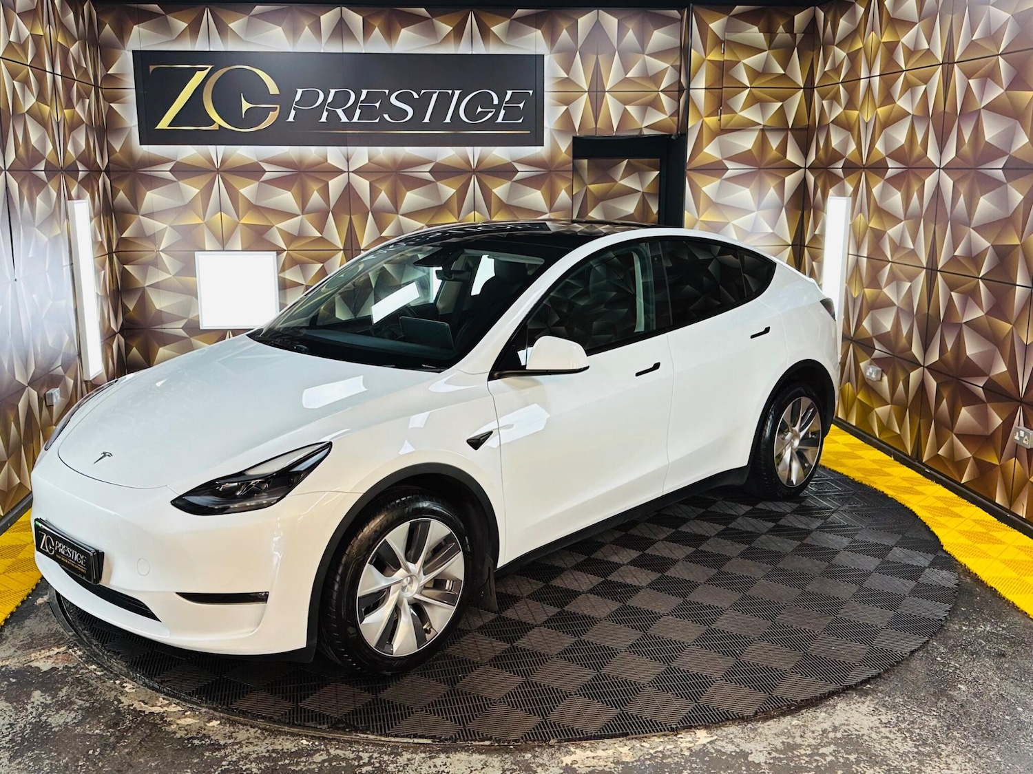 Used Tesla Model Y 2023 for sale - 78157894: Photo 25