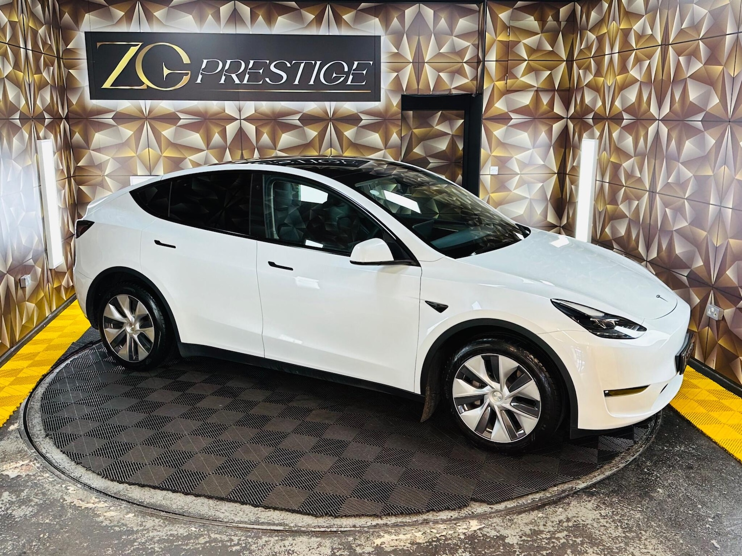 Used Tesla Model Y 2023 for sale - 78157894: Photo 29