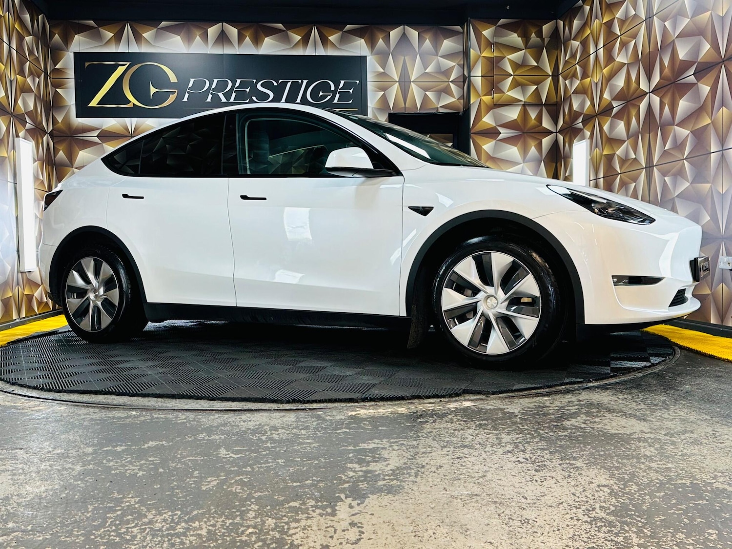 Used Tesla Model Y 2023 for sale - 78157894: Photo 41