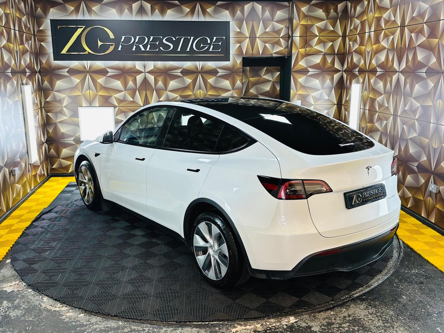 Used Tesla Model Y 2023 for sale - 78157894: Photo 43