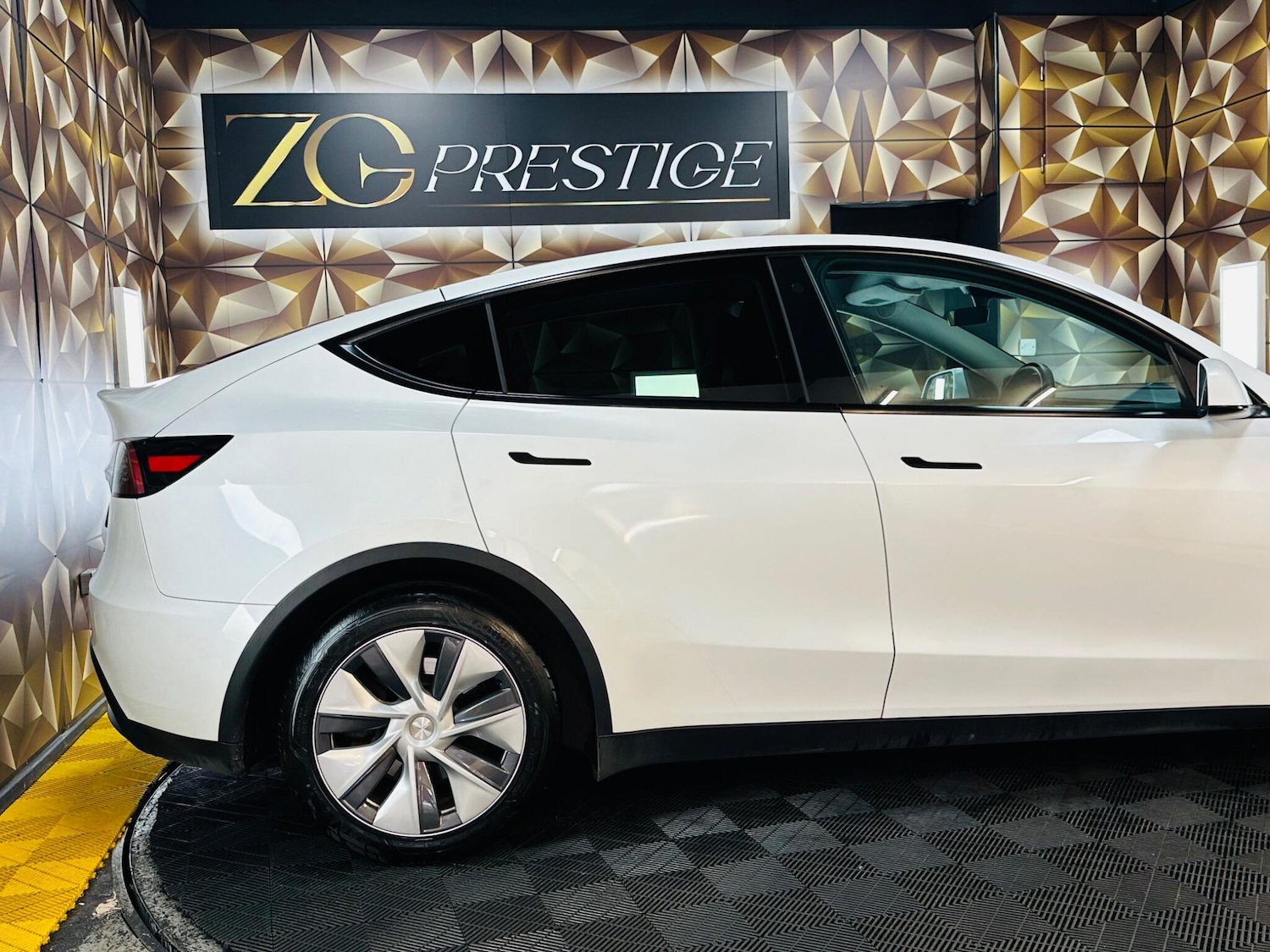 Used Tesla Model Y 2023 for sale - 78157894: Photo 44