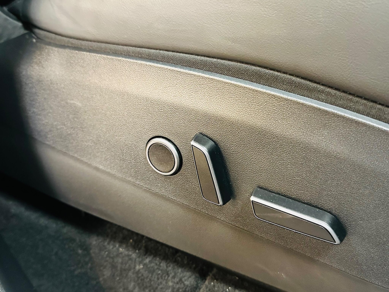 Used Tesla Model Y 2023 for sale - 78157894: Photo 57