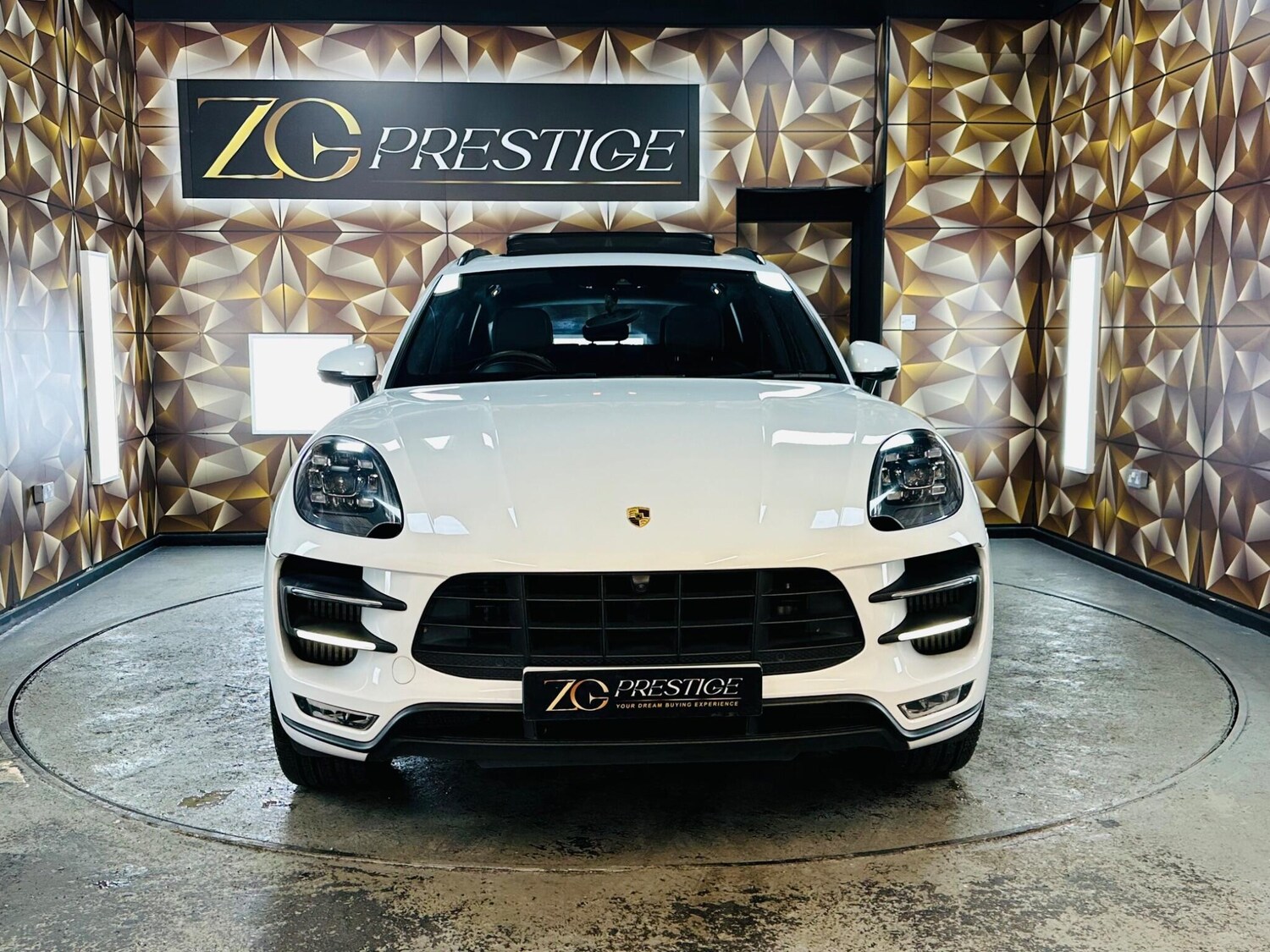Used Porsche Macan 2016 for sale - 76294893: Photo 3