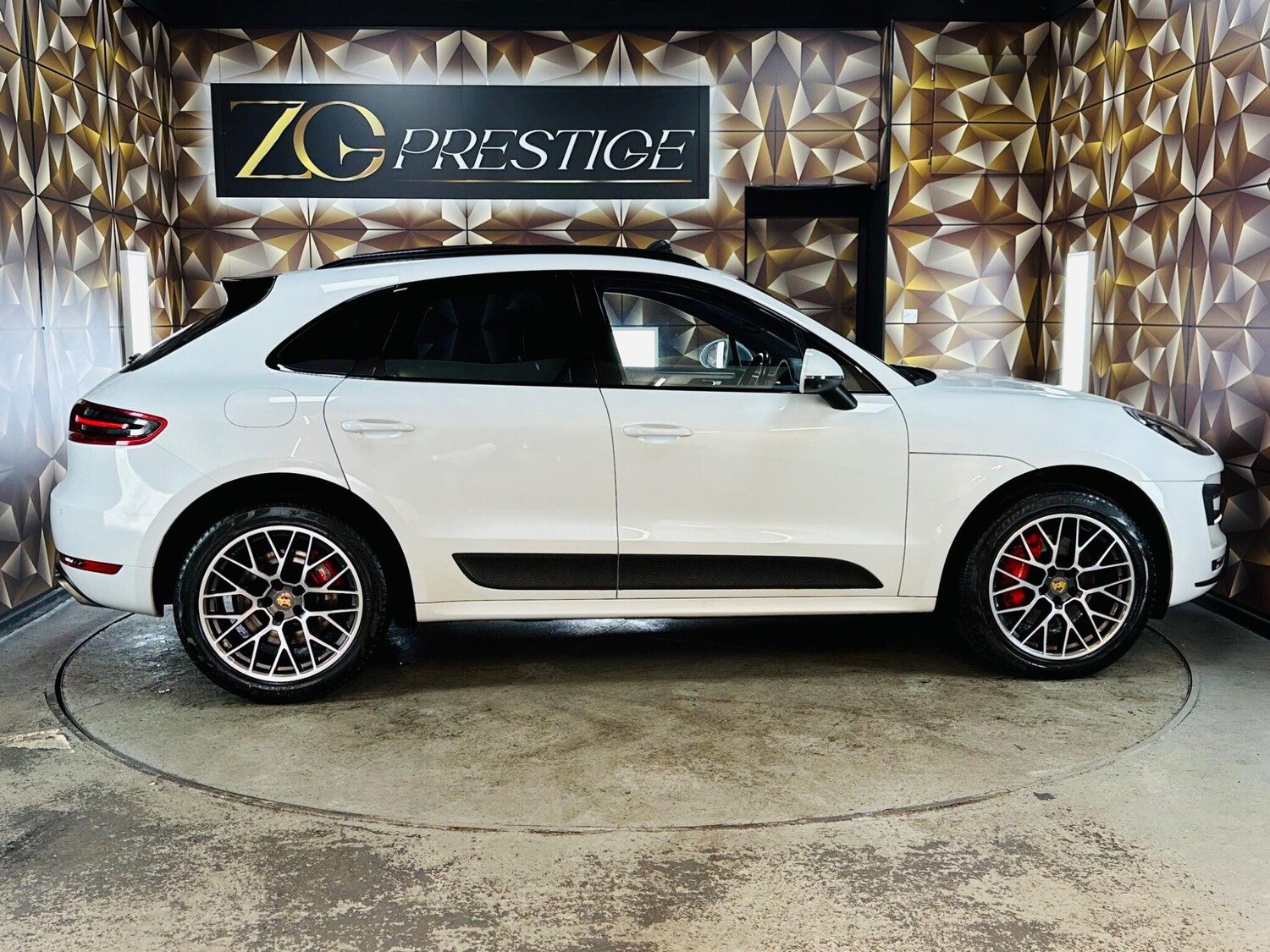 Used Porsche Macan 2016 for sale - 76294893: Photo 9
