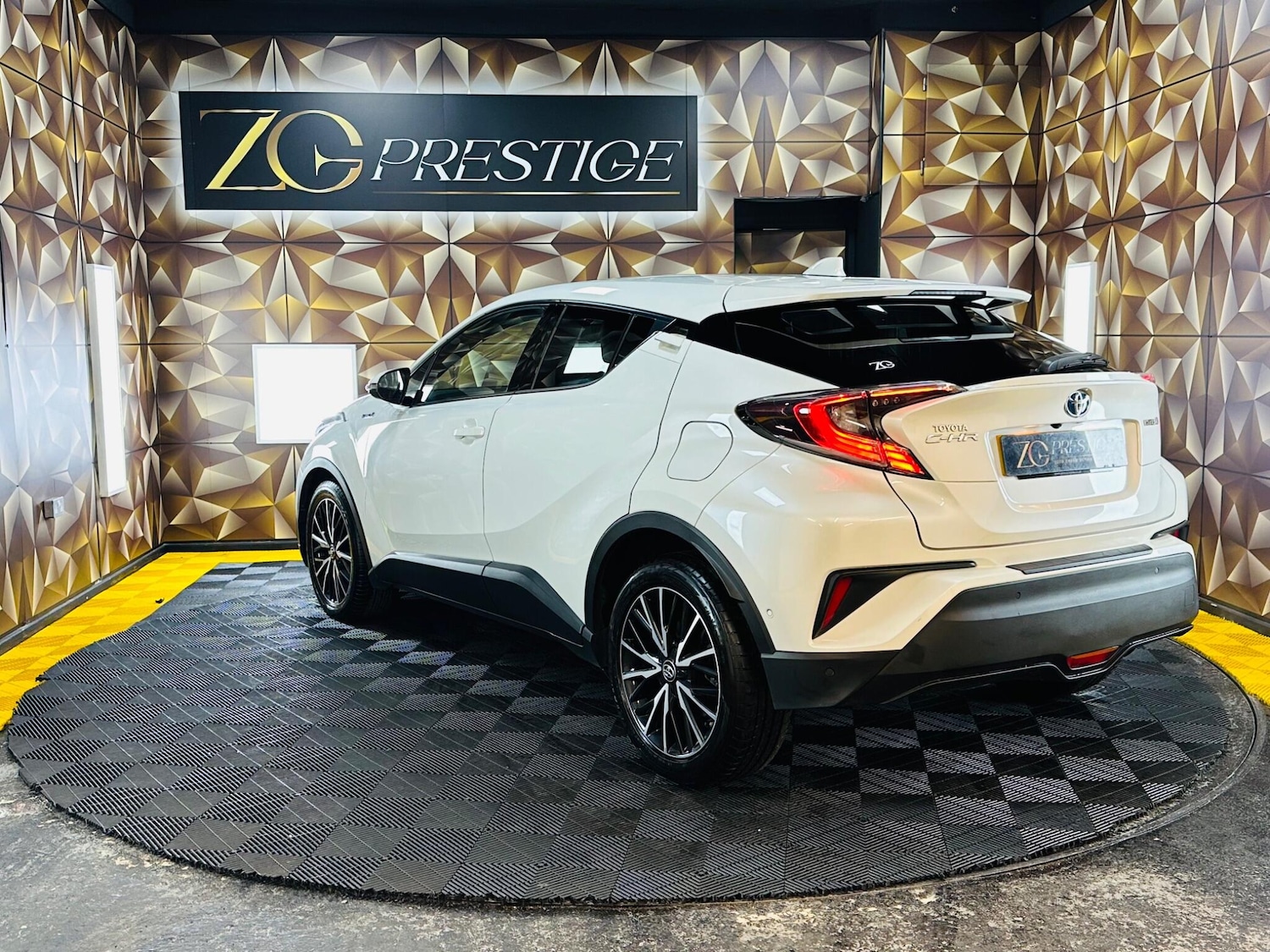 Used Toyota C-HR 2018 for sale - 77647138: Photo 21