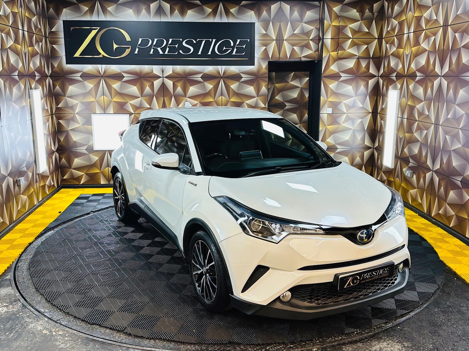 Used Toyota C-HR 2018 for sale - 77647138: Photo 23