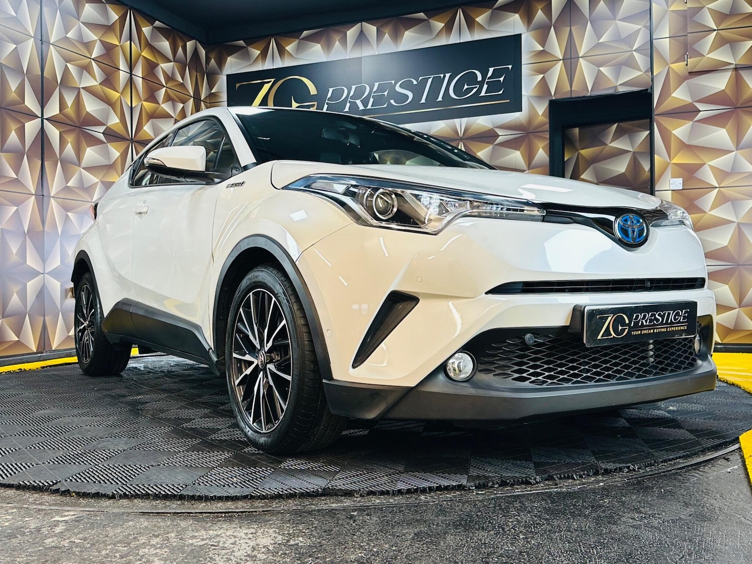 Used Toyota C-HR 2018 for sale - 77647138: Photo 33