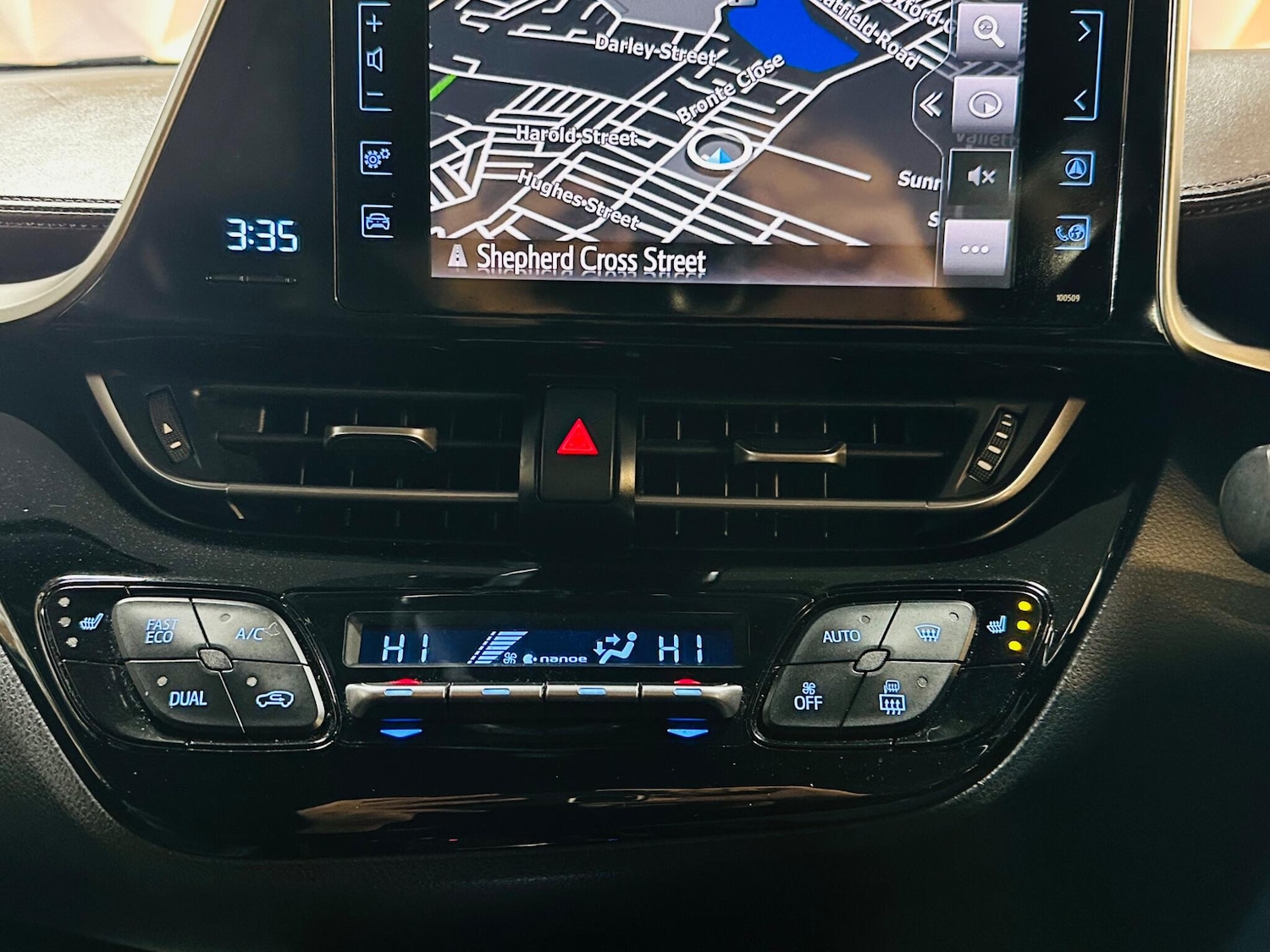 Used Toyota C-HR 2018 for sale - 77647138: Photo 52